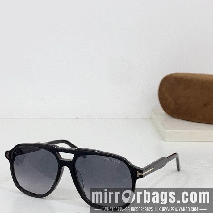 Tom Ford Glasses smx169