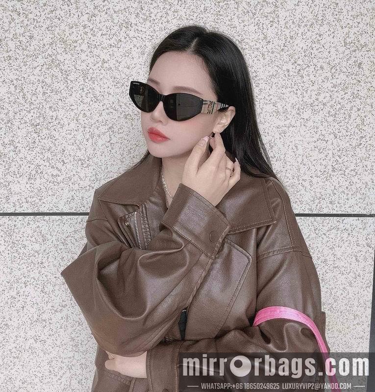 Burberry Glasses smx17