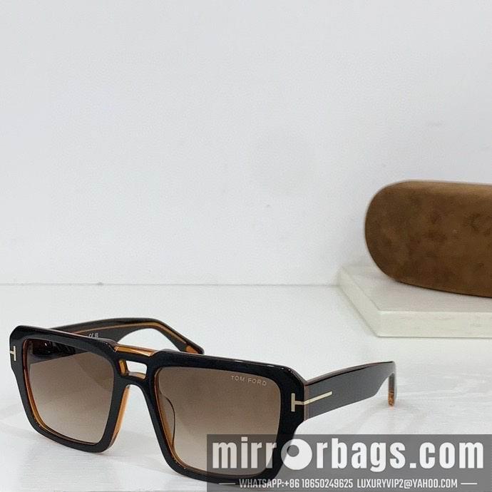 Tom Ford Glasses smx151