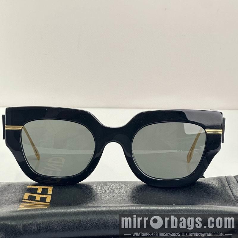 Fendi Glasses smx130