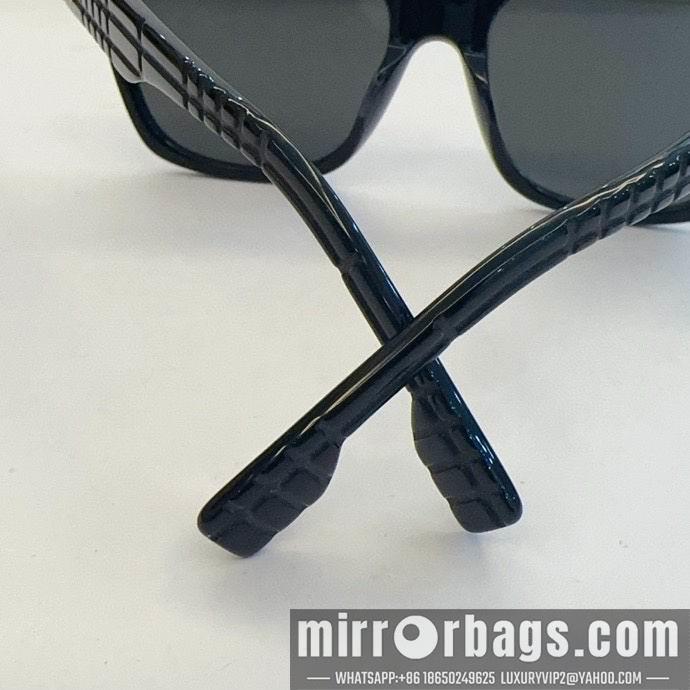 Burberry Glasses smx68