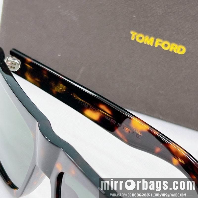 Tom Ford Glasses smx52