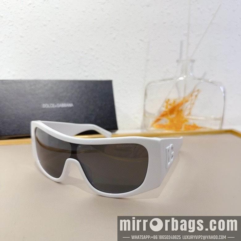 DG Glasses 010201