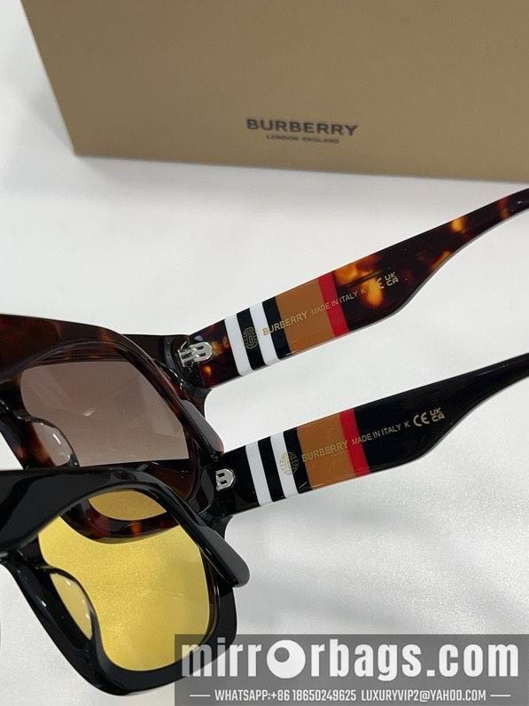 Burberry Glasses smx28