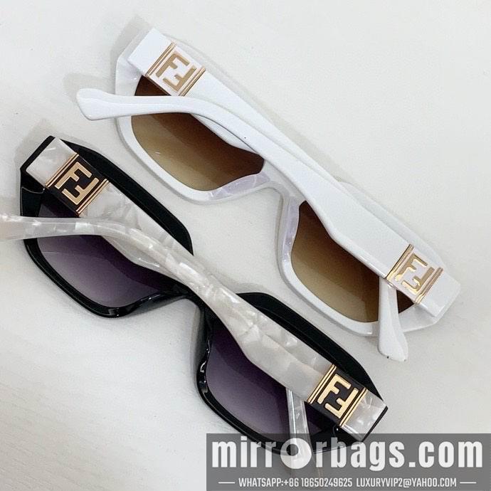 Fendi Glasses smx158