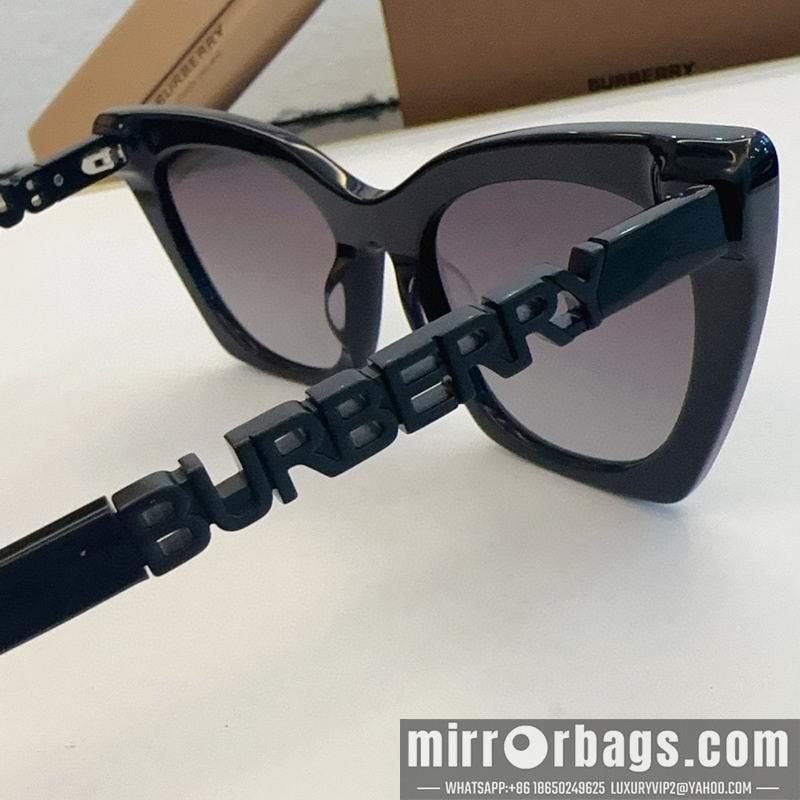 Burberry Glasses smx72
