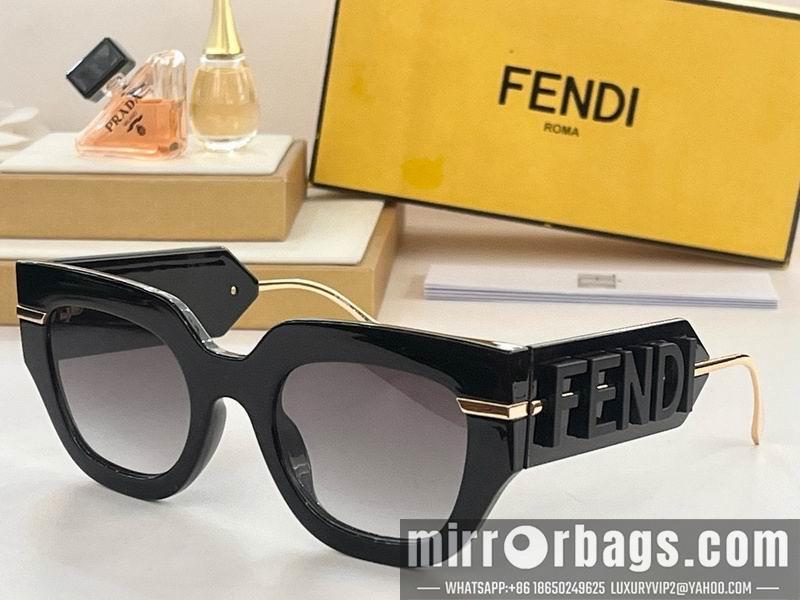 Fendi Glasses smx82
