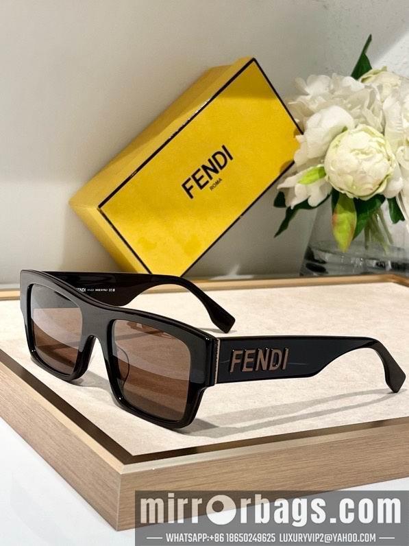 Fendi Glasses smx50