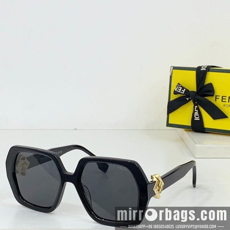 Fendi Glasses smh27