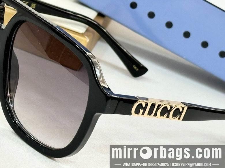 Gucci Glasses smx213