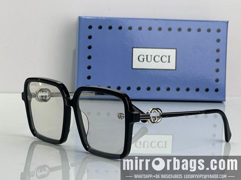 Gucci Glasses smx80