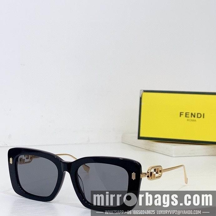 Fendi Glasses smx40