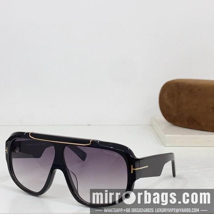 Tom Ford Glasses smx147