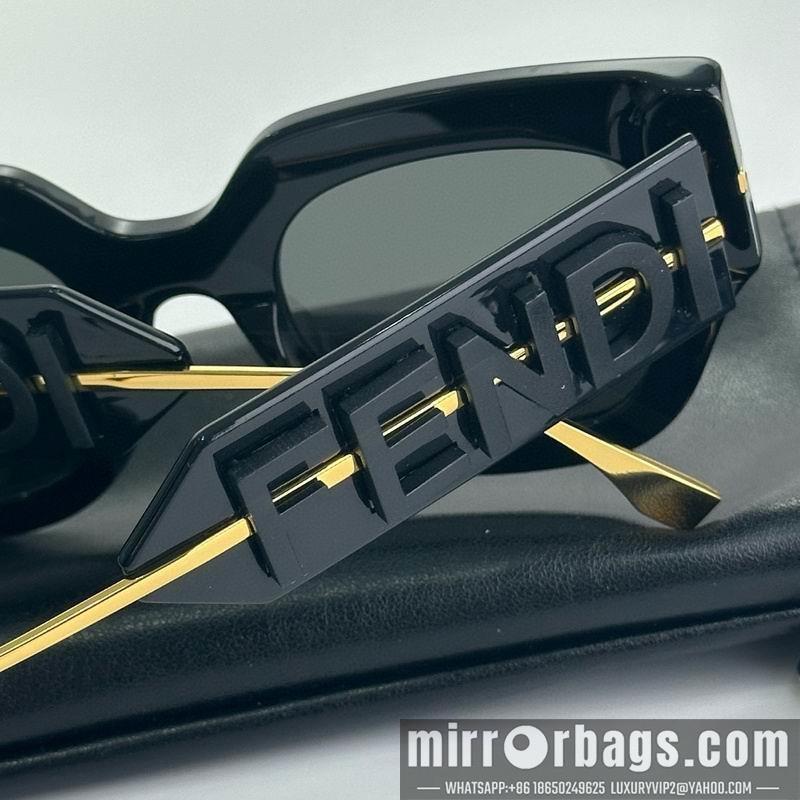 Fendi Glasses smx130