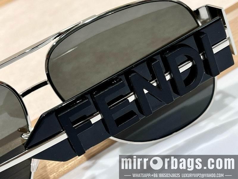 Fendi Glasses smx101