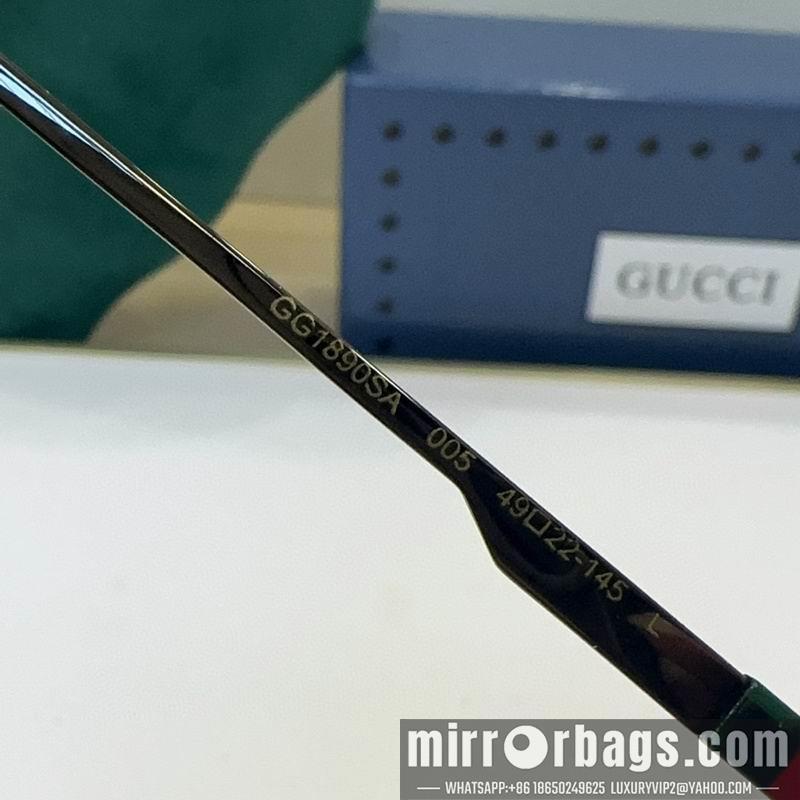 Gucci Glasses smh60