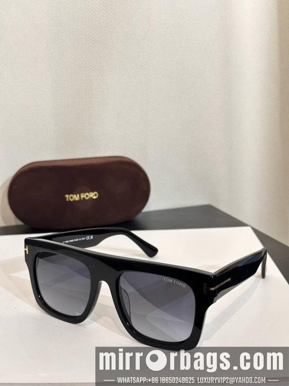 Tom Ford Glasses smx63