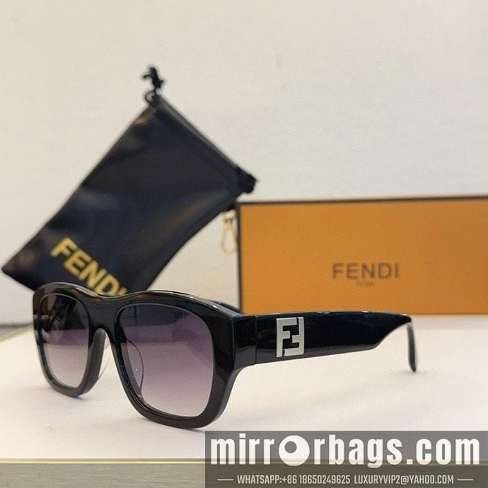 Fendi Glasses smx135