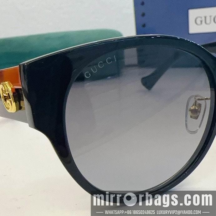 Gucci Glasses smx119