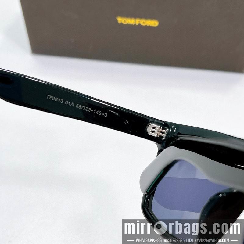 Tom Ford Glasses smx52