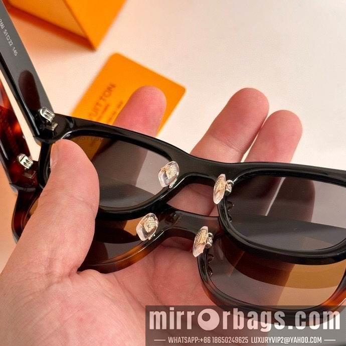 LV Glasses smx195