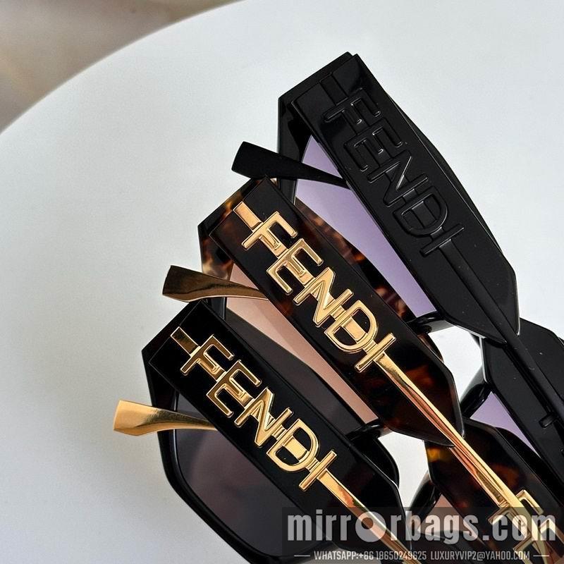 Fendi Glasses smx88