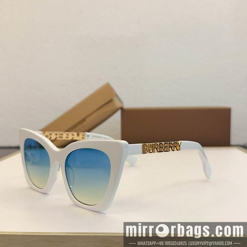 Burberry Glasses smx72
