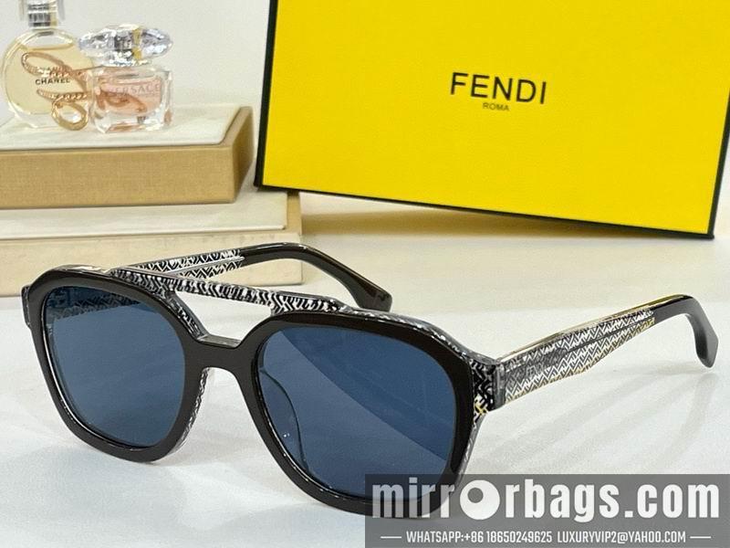 Fendi Glasses smx83