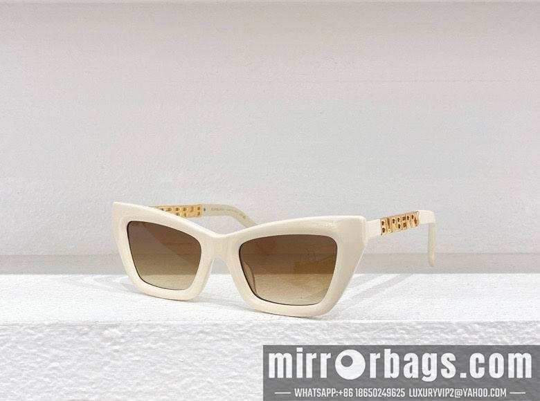 Burberry Glasses smx57