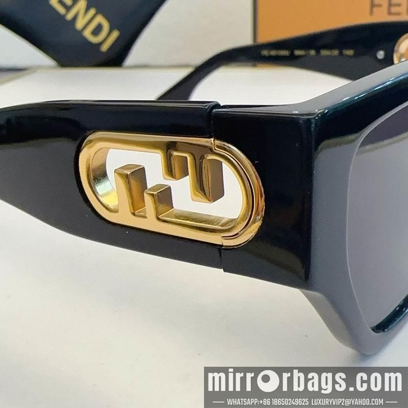 Fendi Glasses smx151