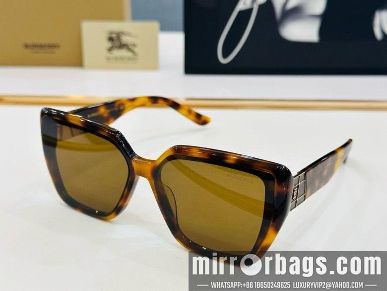 Burberry Glasses smx25
