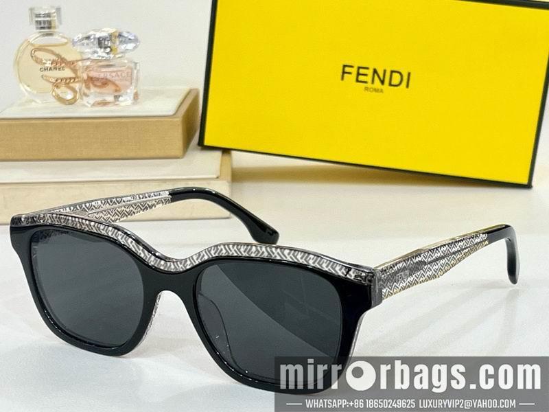 Fendi Glasses smx81