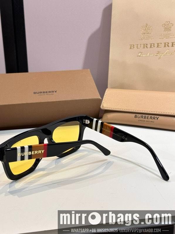 Burberry Glasses smx22