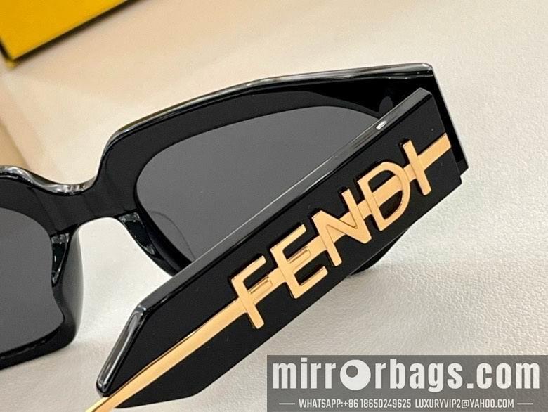 Fendi Glasses smx66