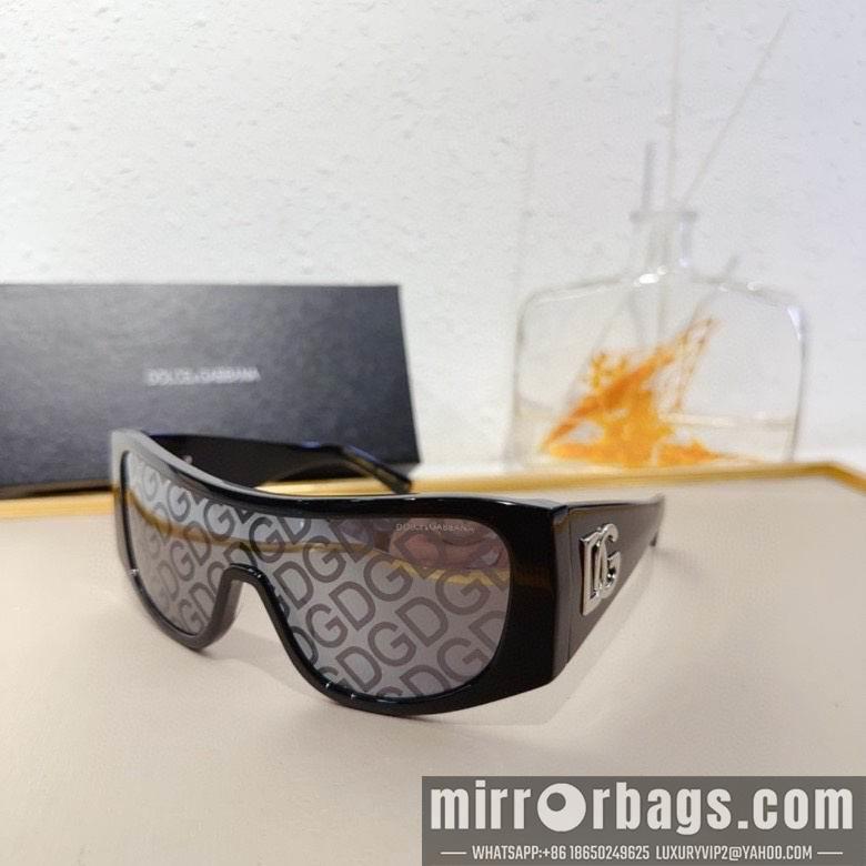 DG Glasses 010201