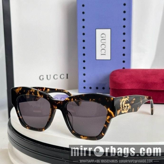 Gucci Glasses smx195