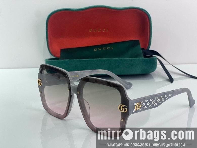 Gucci Glasses smx71