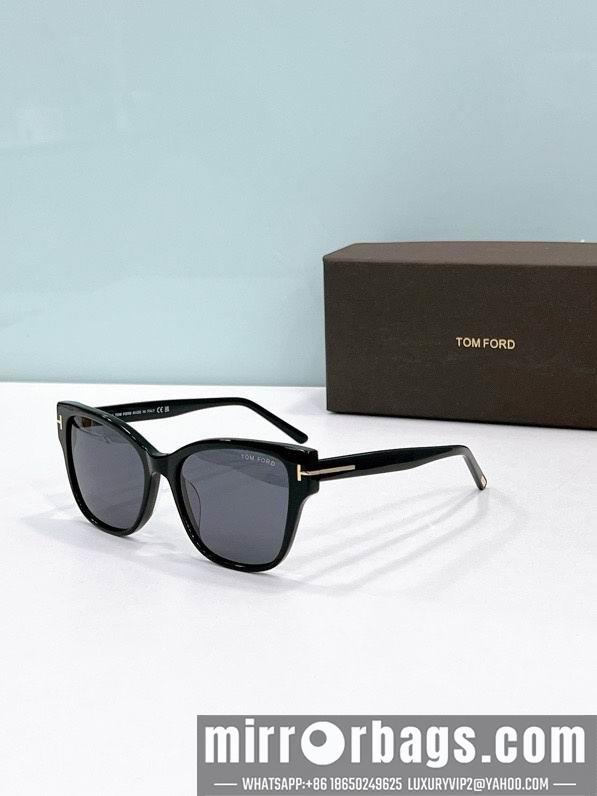 Tom Ford Glasses smx157