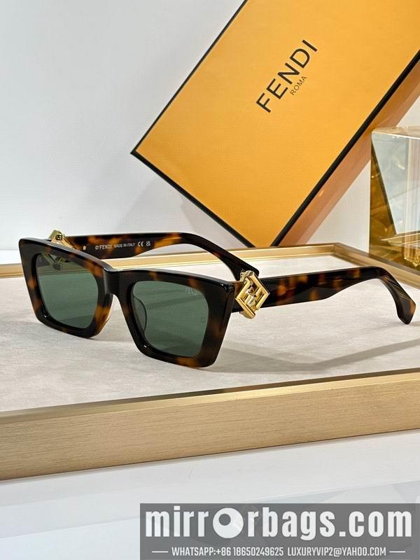 Fendi Glasses smh75