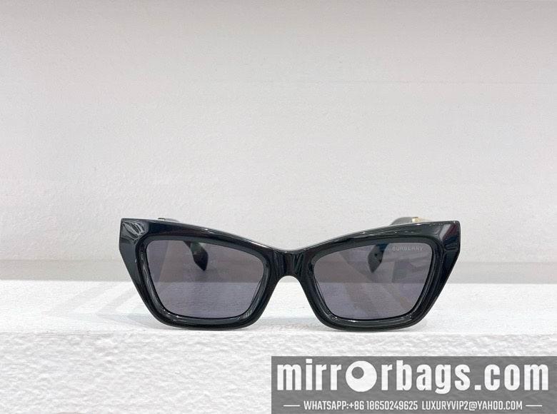 Burberry Glasses smx57