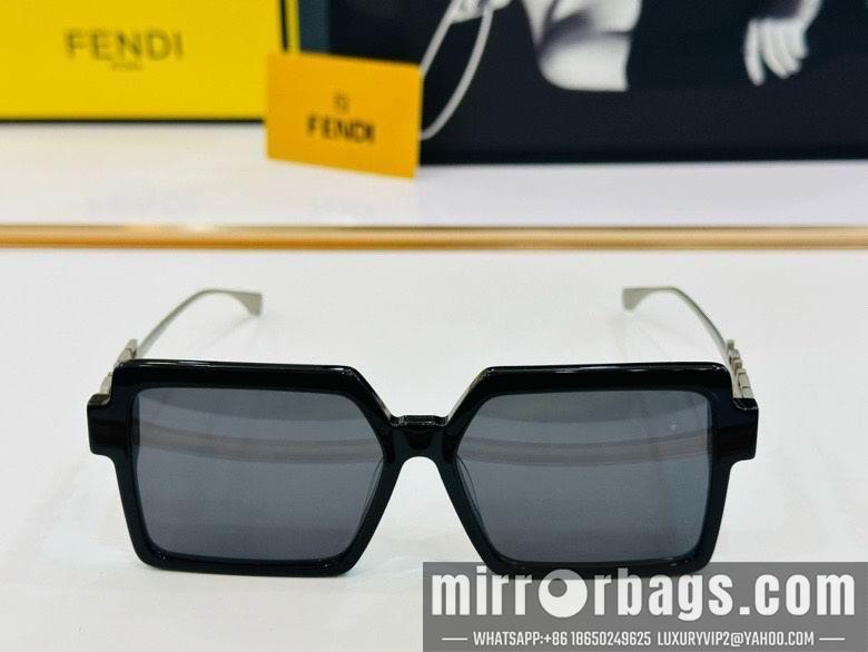 Fendi Glasses smx114