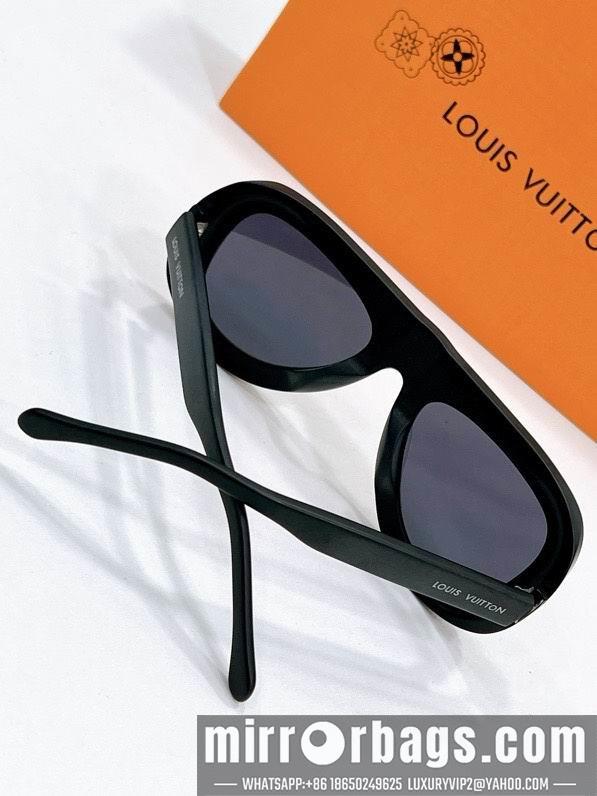 LV Glasses smx205