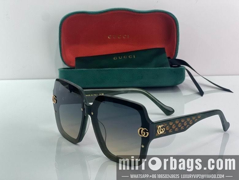 Gucci Glasses smx71