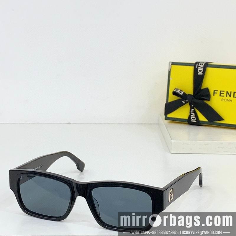 Fendi Glasses smh80