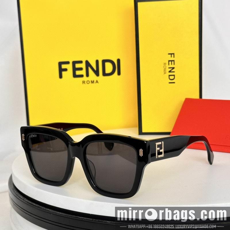Fendi Glasses smh61