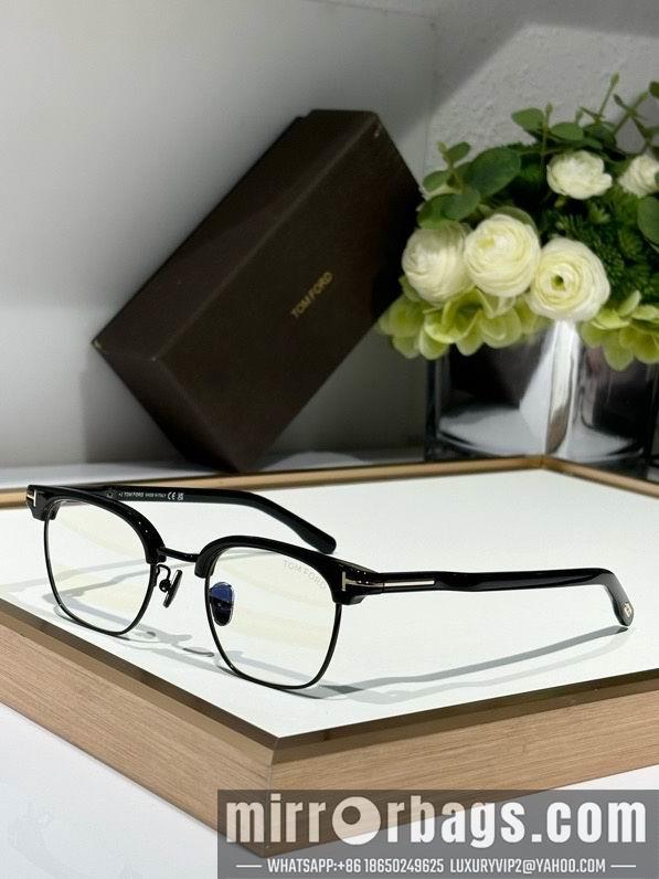 Tom Ford Glasses smx162
