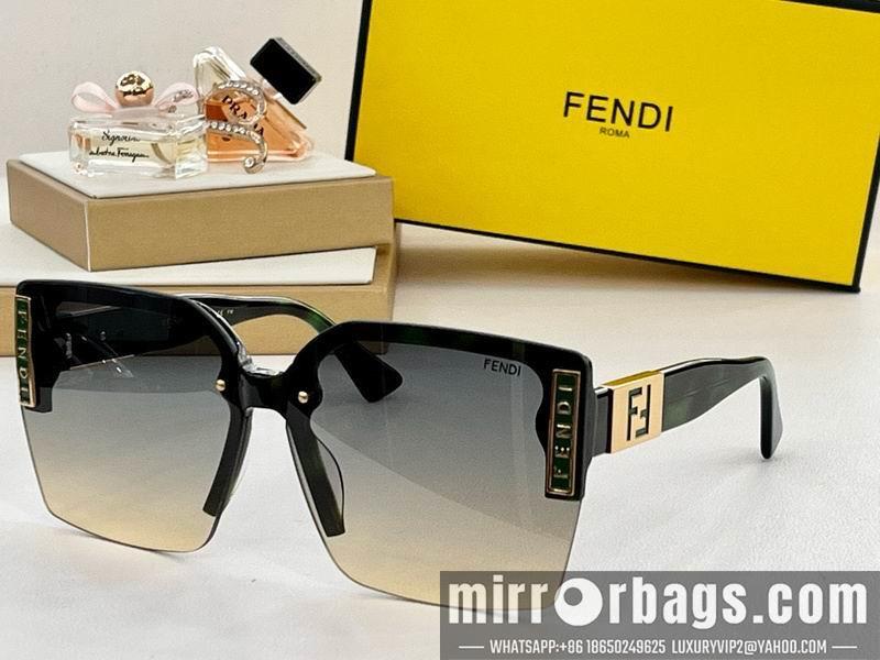 Fendi Glasses smx52