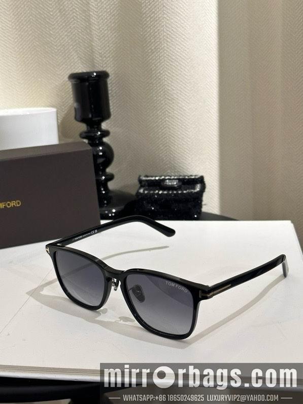 Tom Ford Glasses smx111