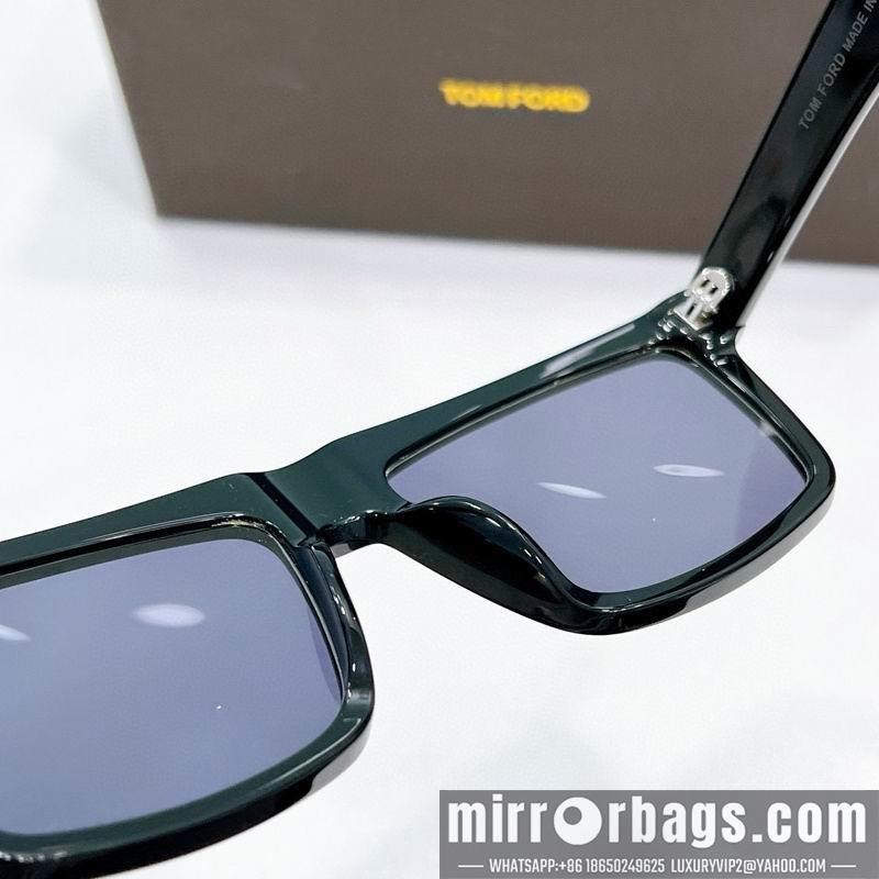 Tom Ford Glasses smx52