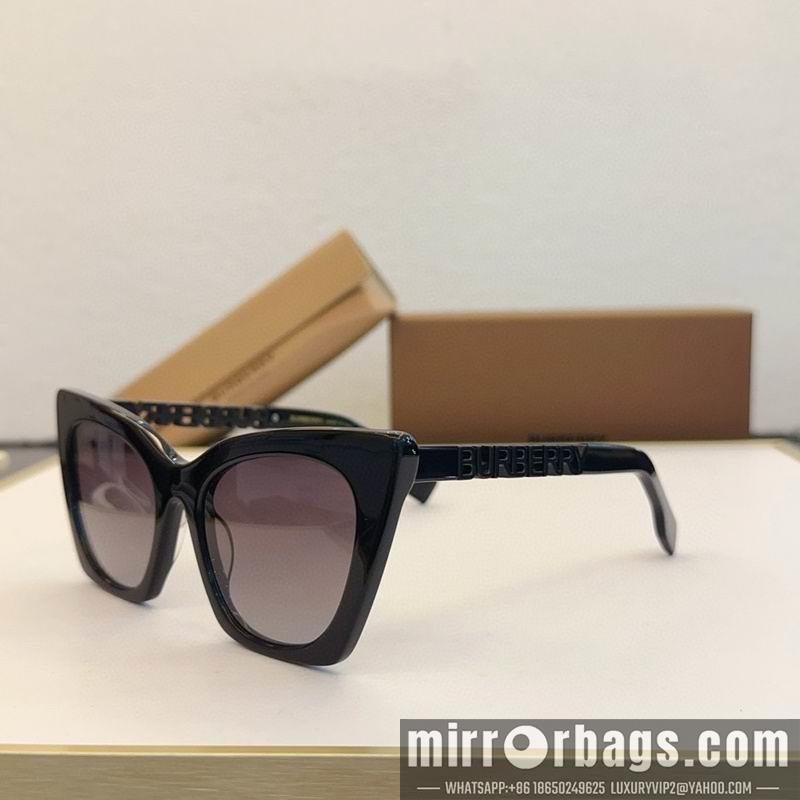 Burberry Glasses smx72